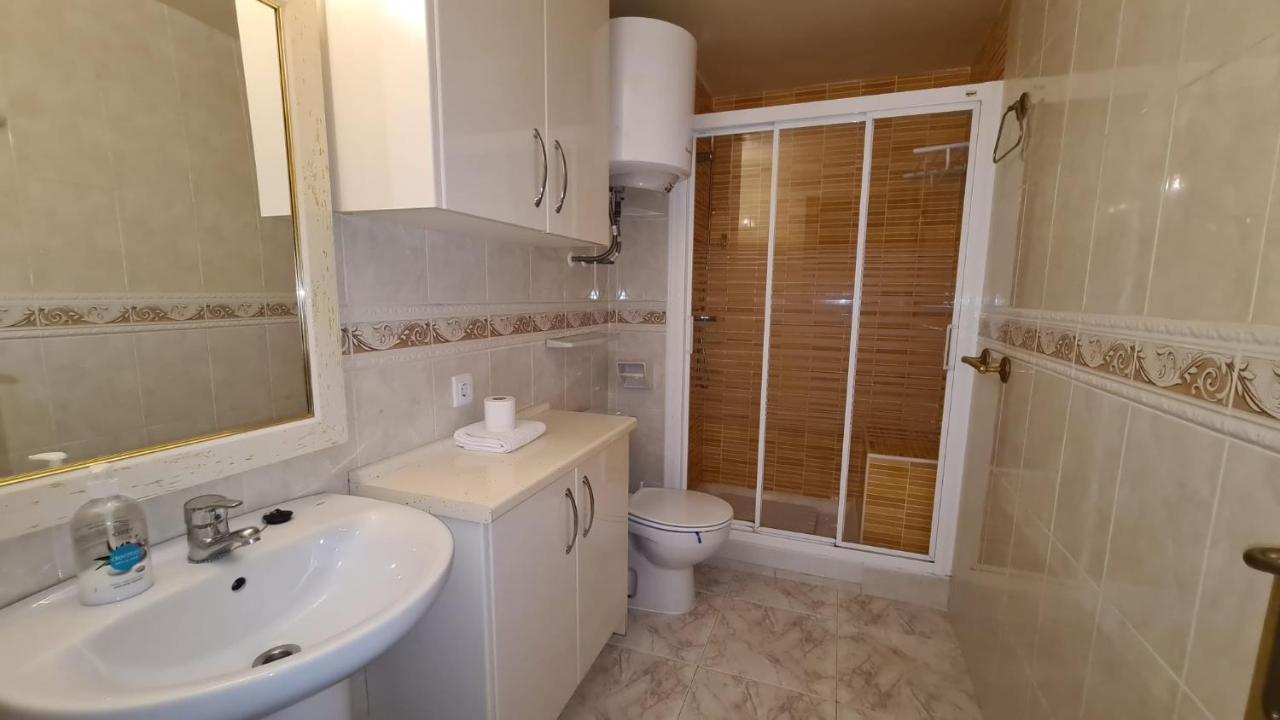 Estudio Las Palmeras 12 If Бенидорм Екстериор снимка
